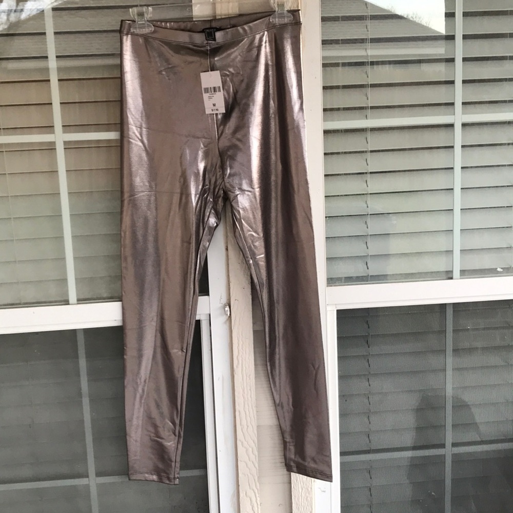 NWT Bronze Leggings!!!😍😍😍